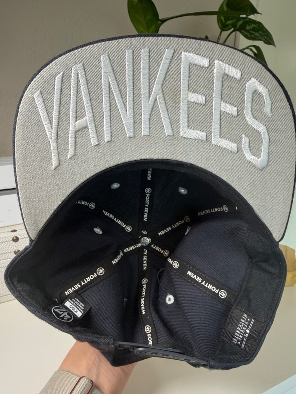 '47 Kids New York Yankees Navy Adjustable Hat - Like New - Picture 4 of 7